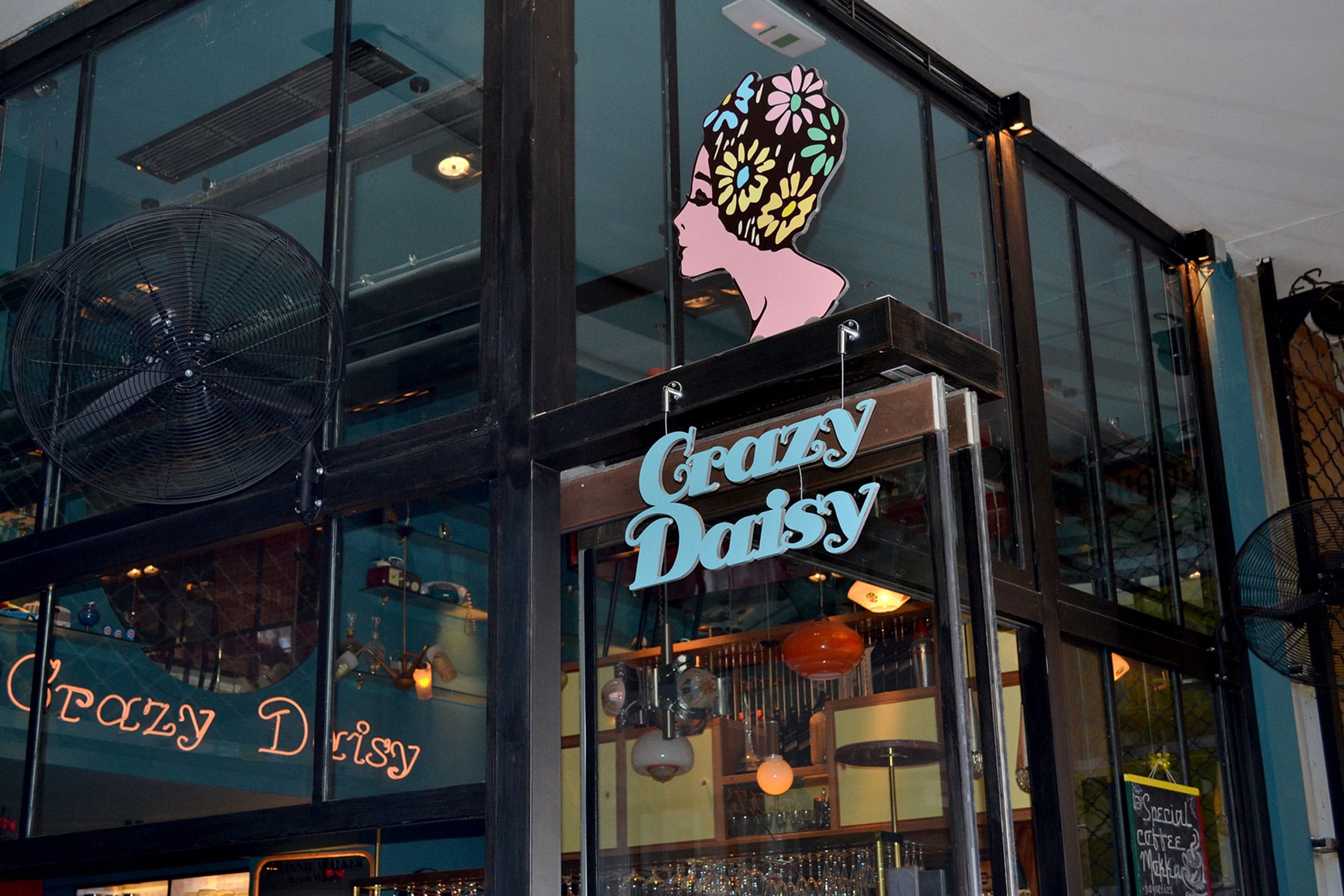 crazy-daisy-sign